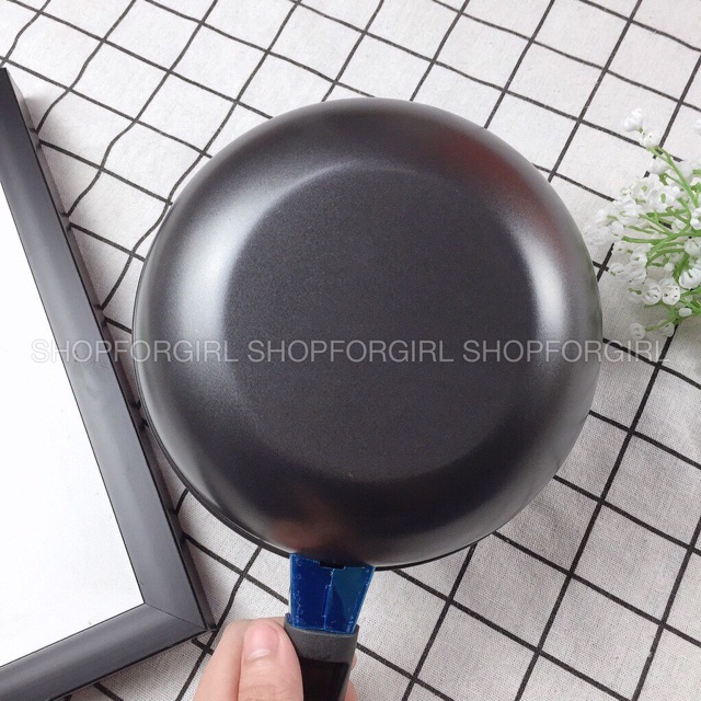 Chảo chống dính sâu lòng 18cm sử dụng cả cho bếp từ