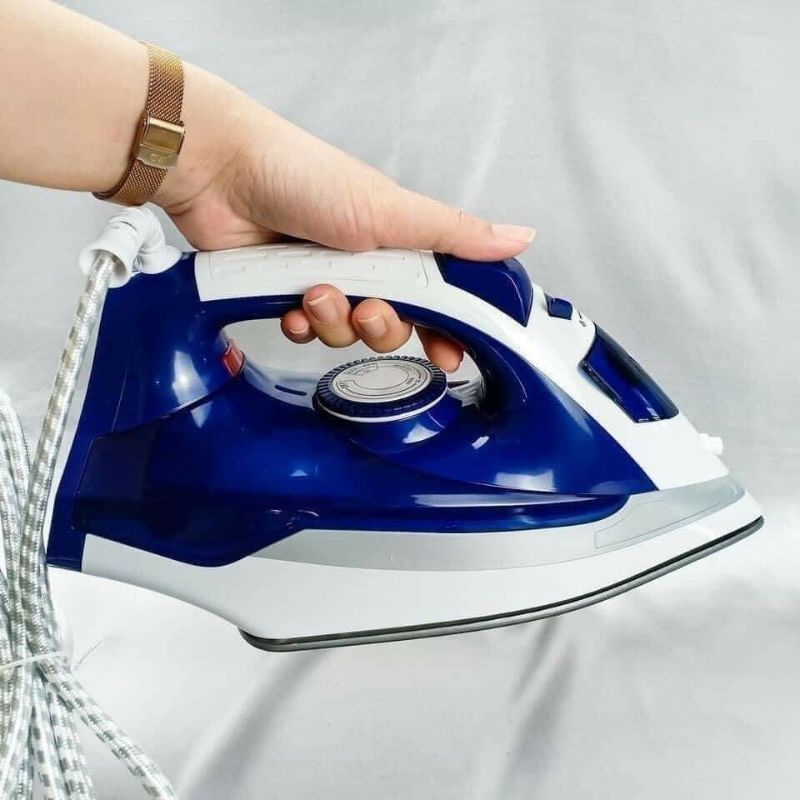 Bàn là hơi nước lock&lock quà tặng vinamilk