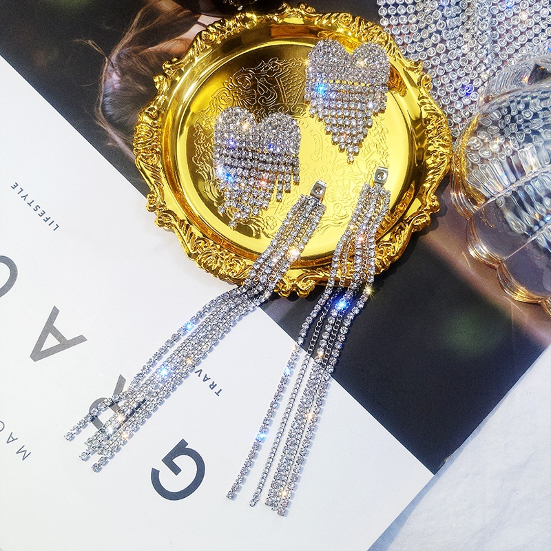 Đôi Khuyên Tai Hình Trái Tim Đính Đá Sang Trọng Cho Nữ