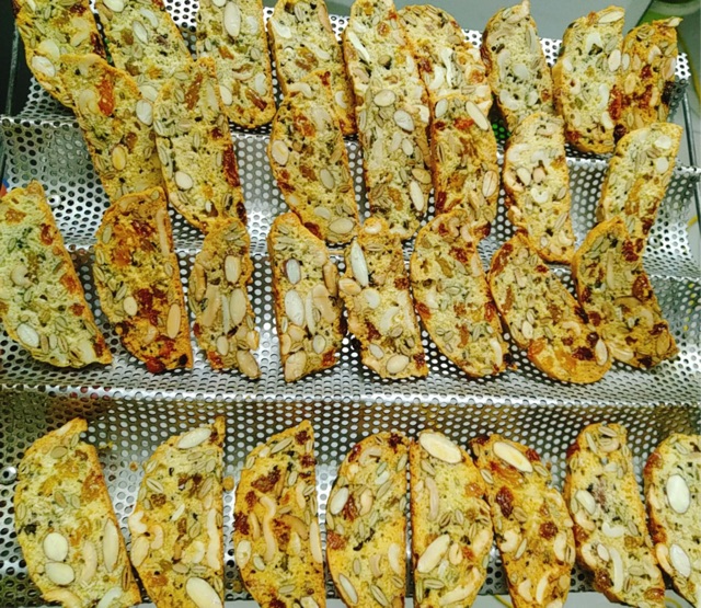 Biscotti Bánh ăn kiêng, Bánh giảm cân siêu hạt 4FIT 200g, 500g | BigBuy360 - bigbuy360.vn