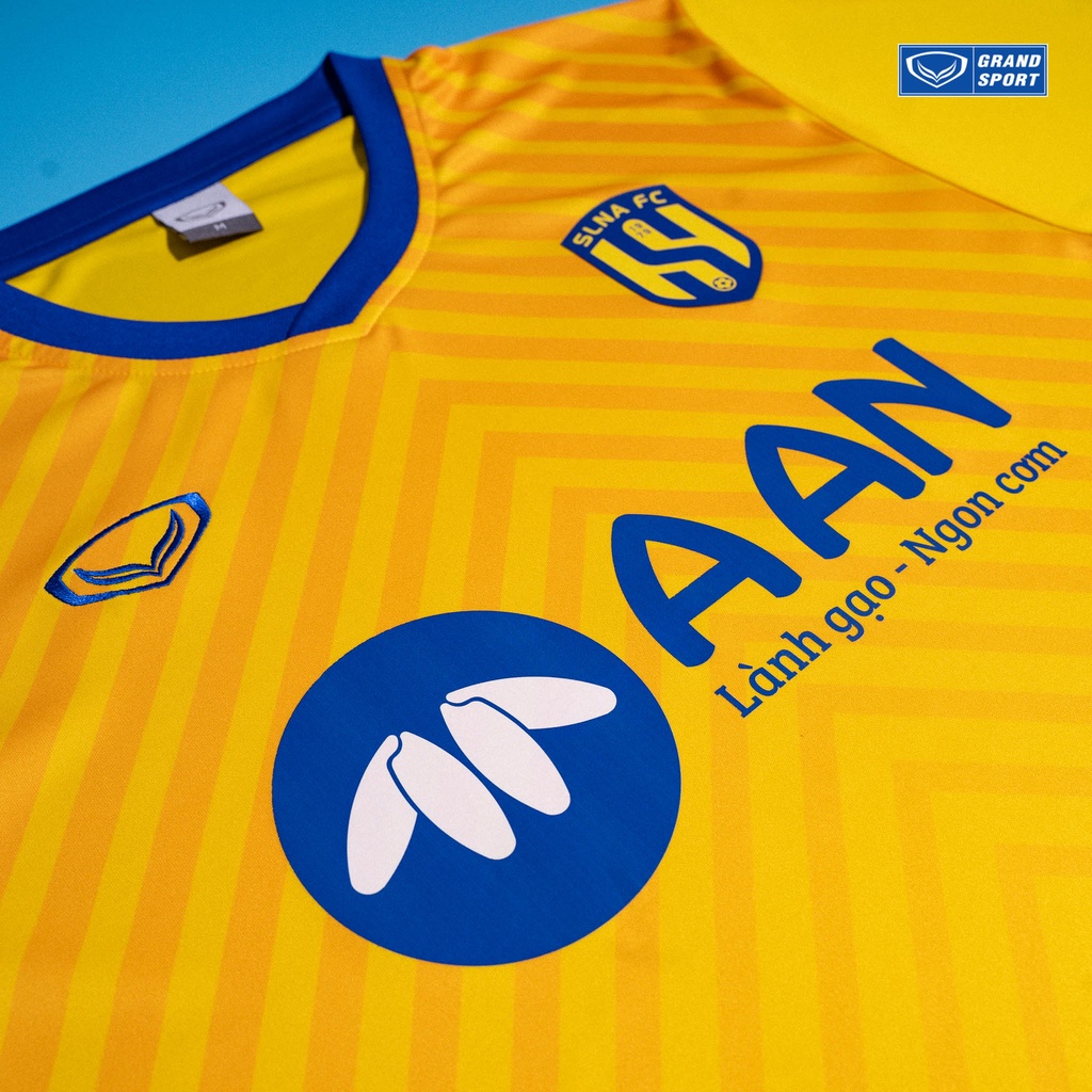 Áo bóng đá bản thi đấu CLB Sông Lam Nghệ An 2022 Sân Nhà Grand Sport Màu Vàng Chính Hãng Chất liệu Polyester Cao cấp