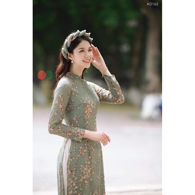 Áo dài hoa nhí 4 tà