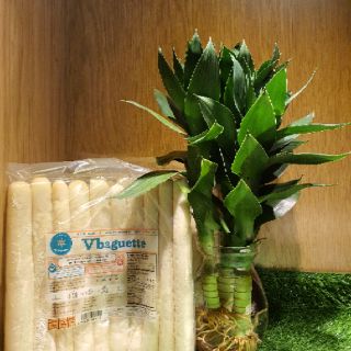 Bánh mì que Vbread