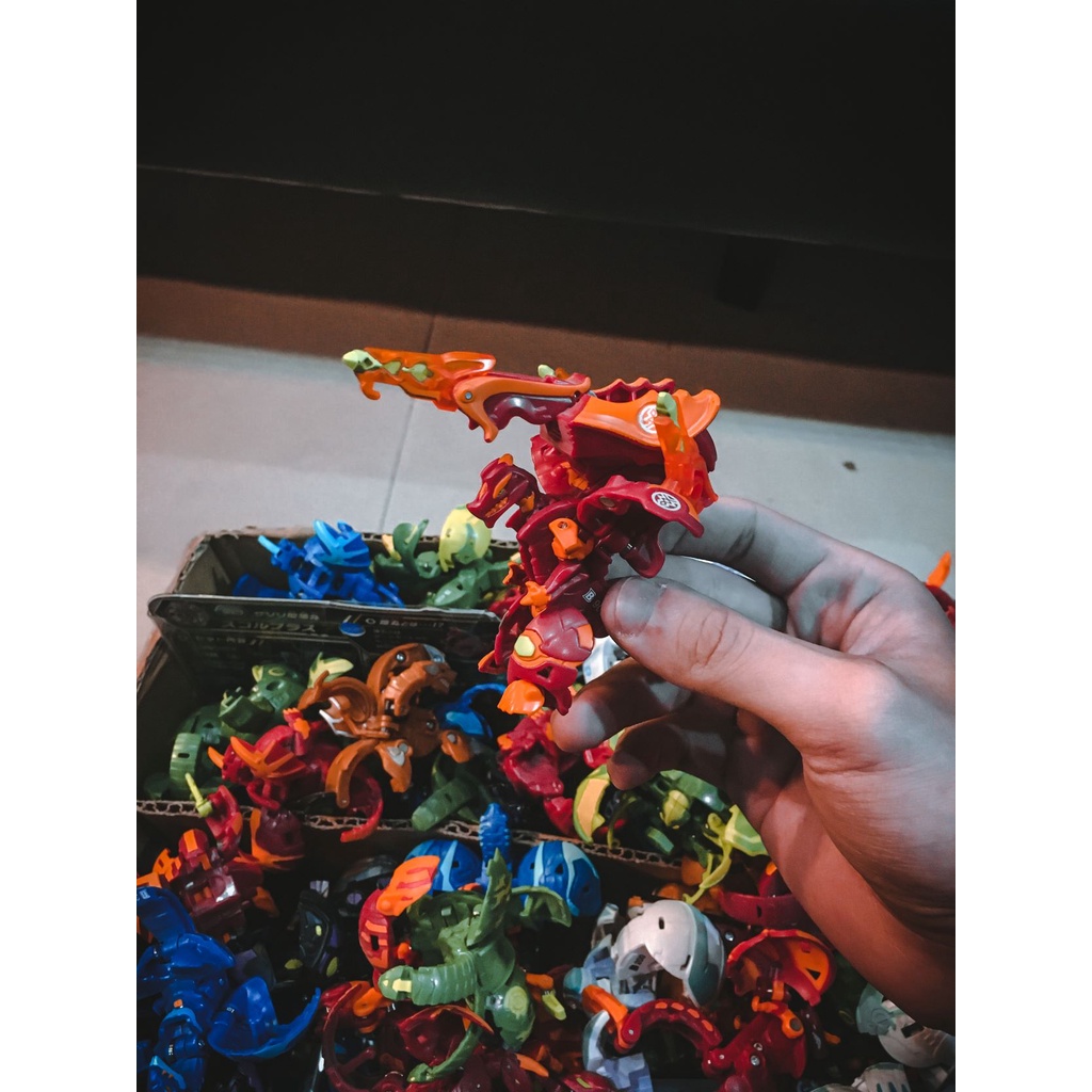 Đồ chơi trẻ em Bakugan Battle Planet Ngẫu Nhiên Đồng Giá 119k