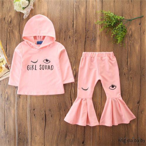 Áo hoodies và quần ống loe dễ thương cho bé
