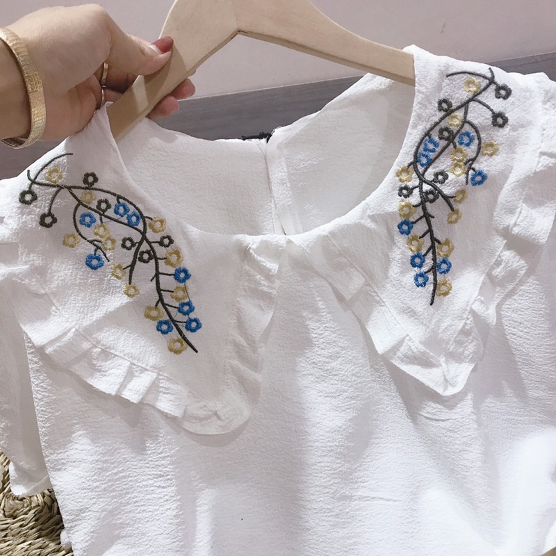 Set bộ sơ mi đũi trắng cổ thêu hoa mix sooc kaki nâu be