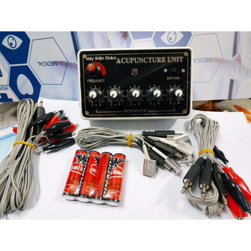 Máy điện châm châm cứu