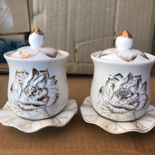 Ly nước cúng phật