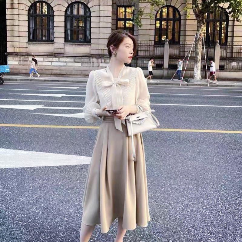 Bán sỉ set áo sơ mi chân váy xòe