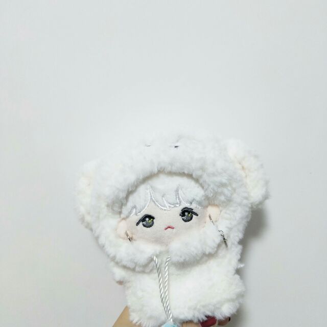 DOLL BTS SUGA tóc trắng 20cm kèm quà