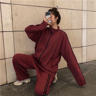 SET ĐỒ THỂ THAO TAY DÀI MÀU ĐỎ ĐÔ - [KHÔNG CÓ ẢNH THẬT]