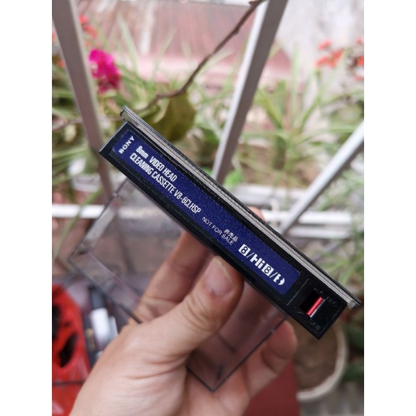 Băng lau đầu từ Sony Cleaning Cassette V8-6CLHSP cho máy quay video chạy băng Hi8