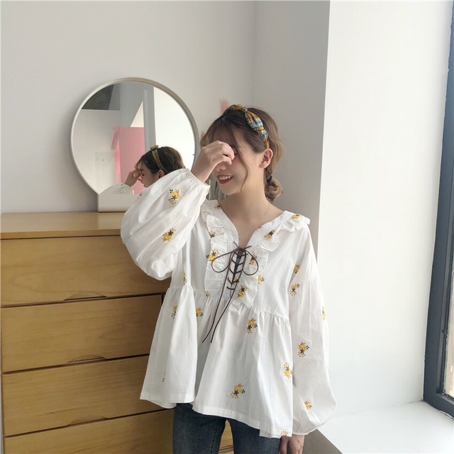 [Có sẵn+video] Áo Babydoll thêu hoa phong cách nữ tính | BigBuy360 - bigbuy360.vn