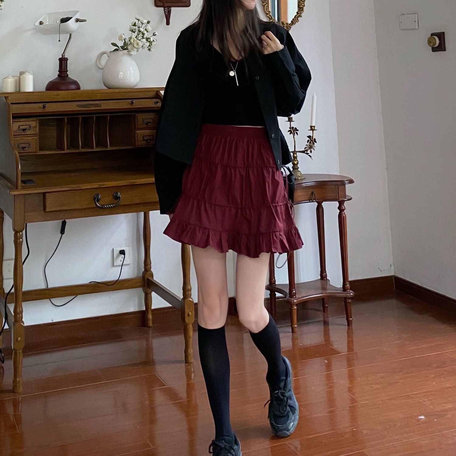 French Retro Sweet Girl Red High-Waist Slimming Short Skirt Elastic Waist Skirt 2021 | BigBuy360 - bigbuy360.vn