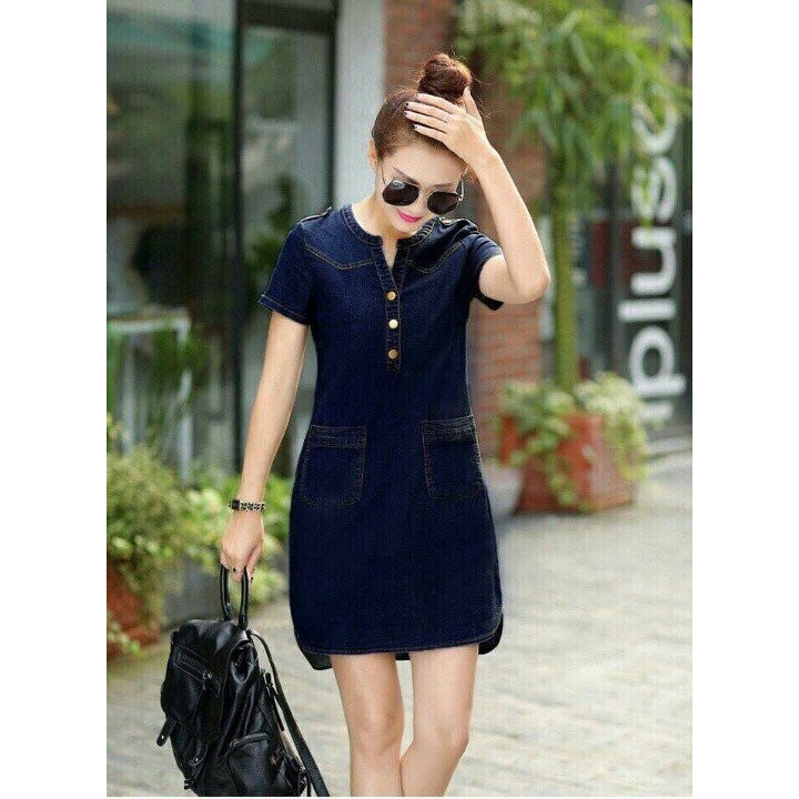 ĐẦM JEAN SUÔNG CỔ TRỤ PHỐI NÚT XINH XẮN