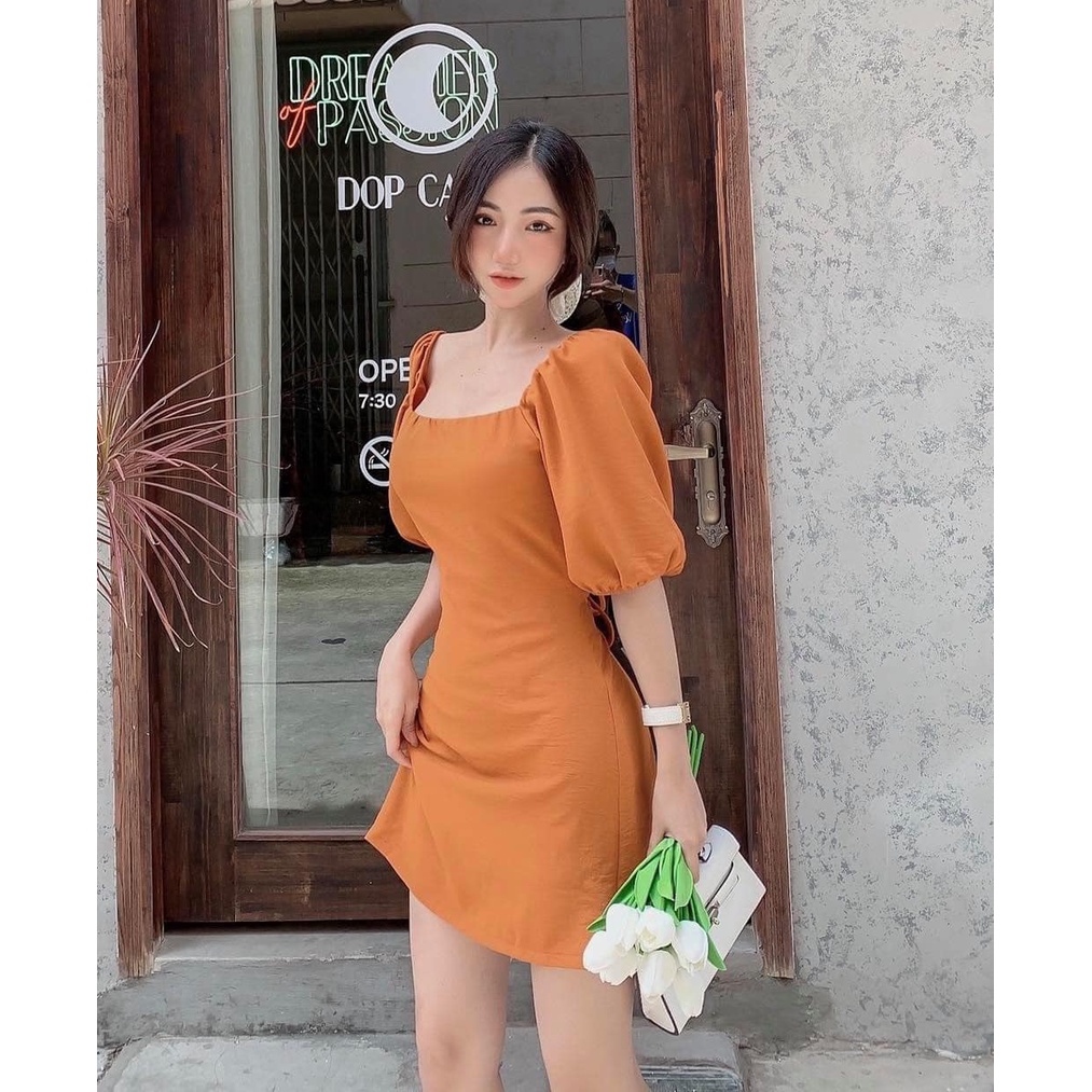 Đầm mini đan lưng tay phồng