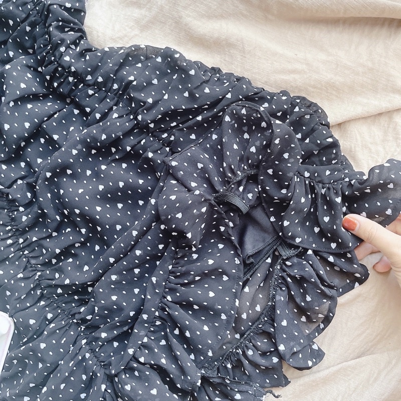 Đầm đen hoạ tiết