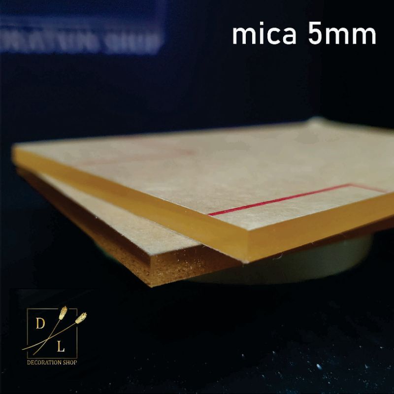 Tấm mica trong suốt dày 5mm ( có nhận cắt kích thước theo yêu cầu )