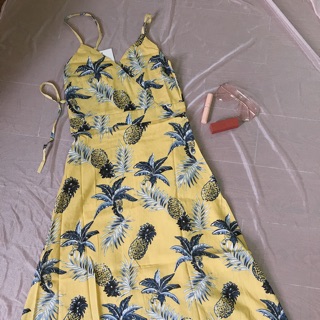 Váy maxi 2 dây buộc lưng hoạ tiết dứa vàng
