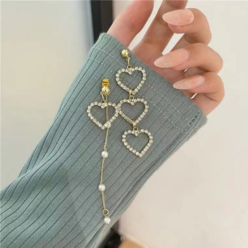 Đôi Bông Tai Dáng Dài Họa Tiết Trái Tim Thời Trang Cho Nữ