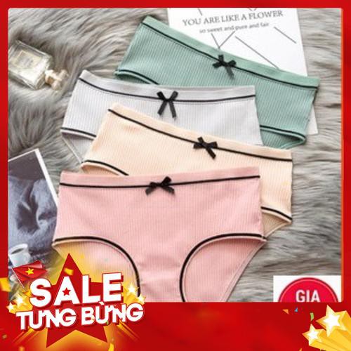 SET 4 CHIẾC QUẦN LÓT VICTORIA SECRET CÓ HỘP CỰC XINH