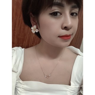 Bông tai phong cách Hàn Quốc
