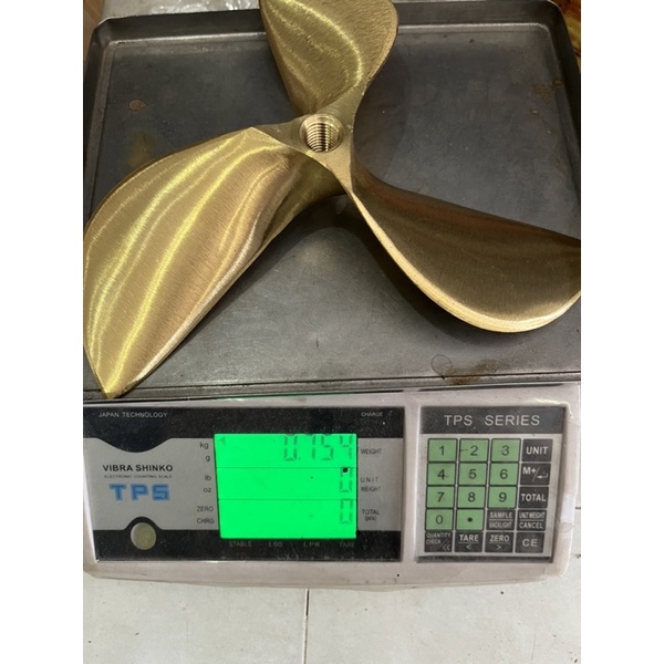 Chân vịt đồng thau máy xe 3t72 chân vịt 3 cánh thau lỗ ren 16mm, 18mm 3 máy piston 72mm