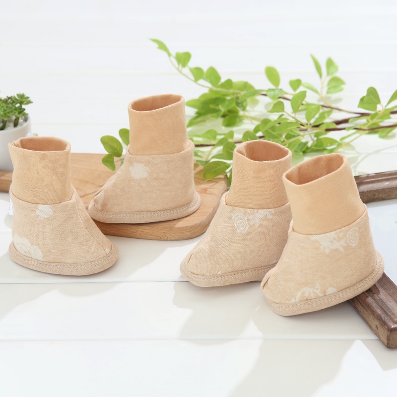 Set phụ kiện sơ sinh bao tay chân, mũ, yếm cao cấp Popom