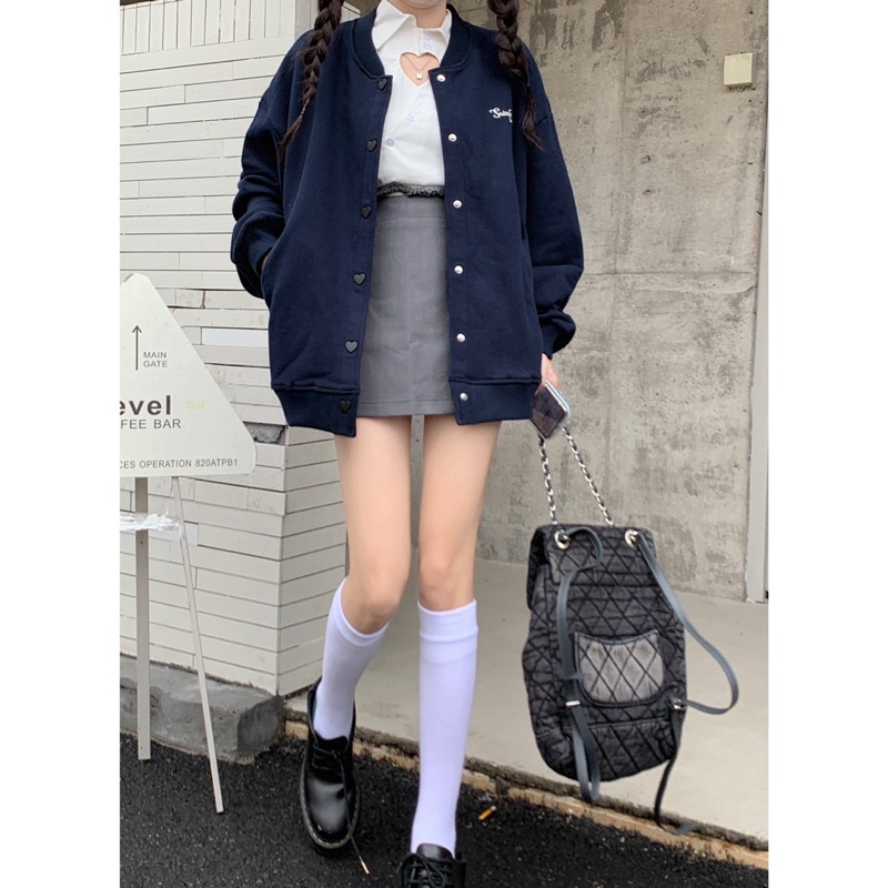 Áo khoác bomber bóng chày cardigan nỉ xanh navy cổ tròn basic dáng rộng cúc trái tim dễ thương Yannie