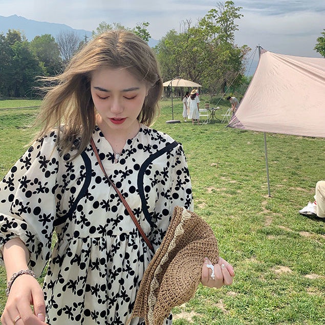 Đầm Tay Phồng Dài Cổ Chữ v In Họa Tiết Thời Trang Cho Nữ