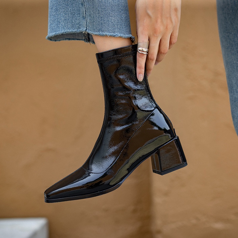 Giày boots cổ cao mũi vuông da bóng ôm chân kéo khóa sau vintage 5cm