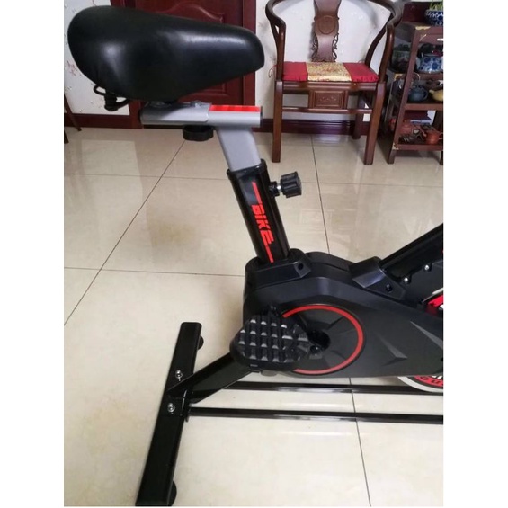 xe đạp tập thể dục tại nhà Q117 Tải trọng chịu lực: 150kg. Kích thước đóng gói: 86 x 20 x 73 (cm)