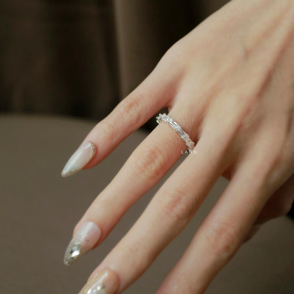 Nhẫn thân nửa đá  mặt đá chữ nhật xếp nhau R332 LANN