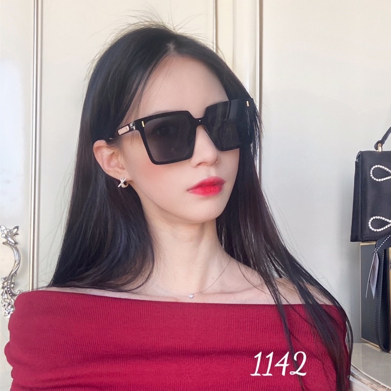Kính mát nam nữ 1242 chống UV400, thiết kế mắt vuông dễ đeo, màu sắc thời trang 1142