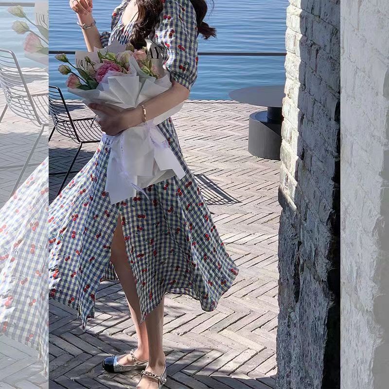 Đầm Tay Ngắn Phồng Cổ Vuông Họa Tiết Hoa Phong Cách Retro Pháp Mới Cho Nữ