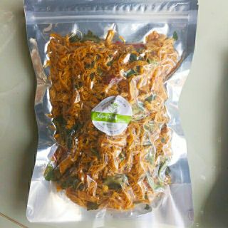 Combo cơm cháy và khô gà cho khách quen