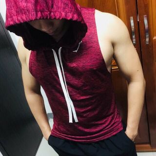 Áo gym nam