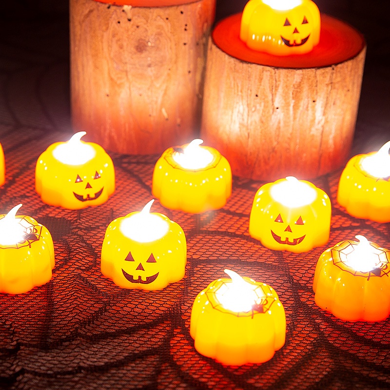 Đèn dạng nến hình bí ngô trang trí cho ngôi nhà ngoài trời bữa tiệc halloween