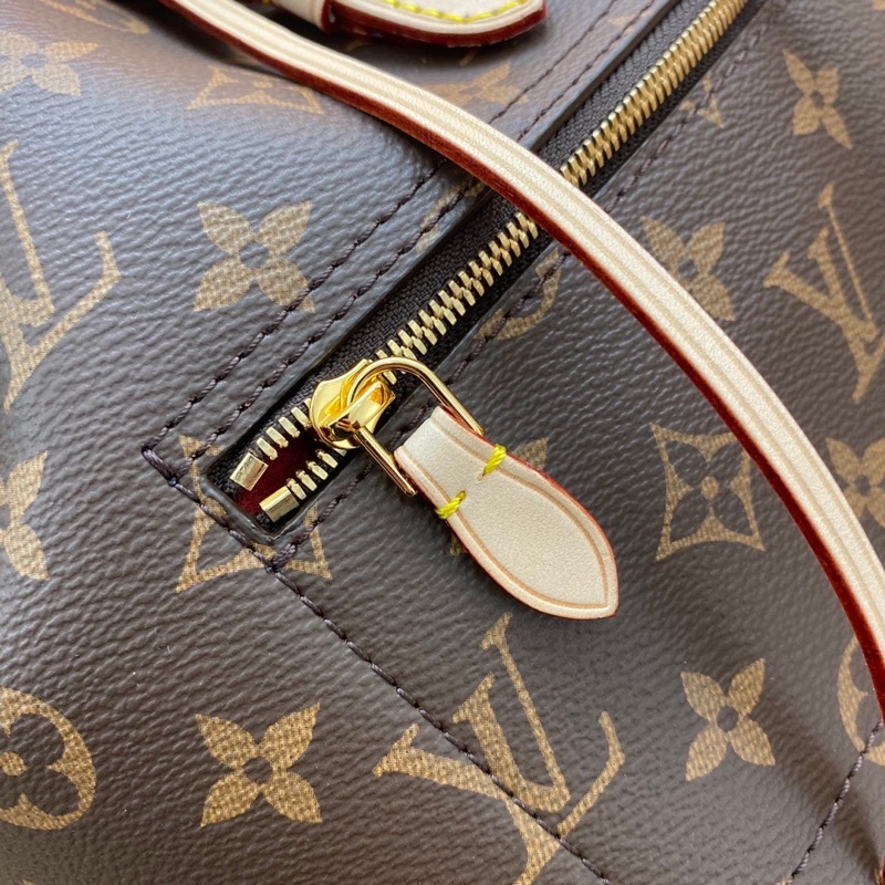 Balo thời trang nữ thương hiệu Louis Vuitton LV Montsouris da thật cao cấp