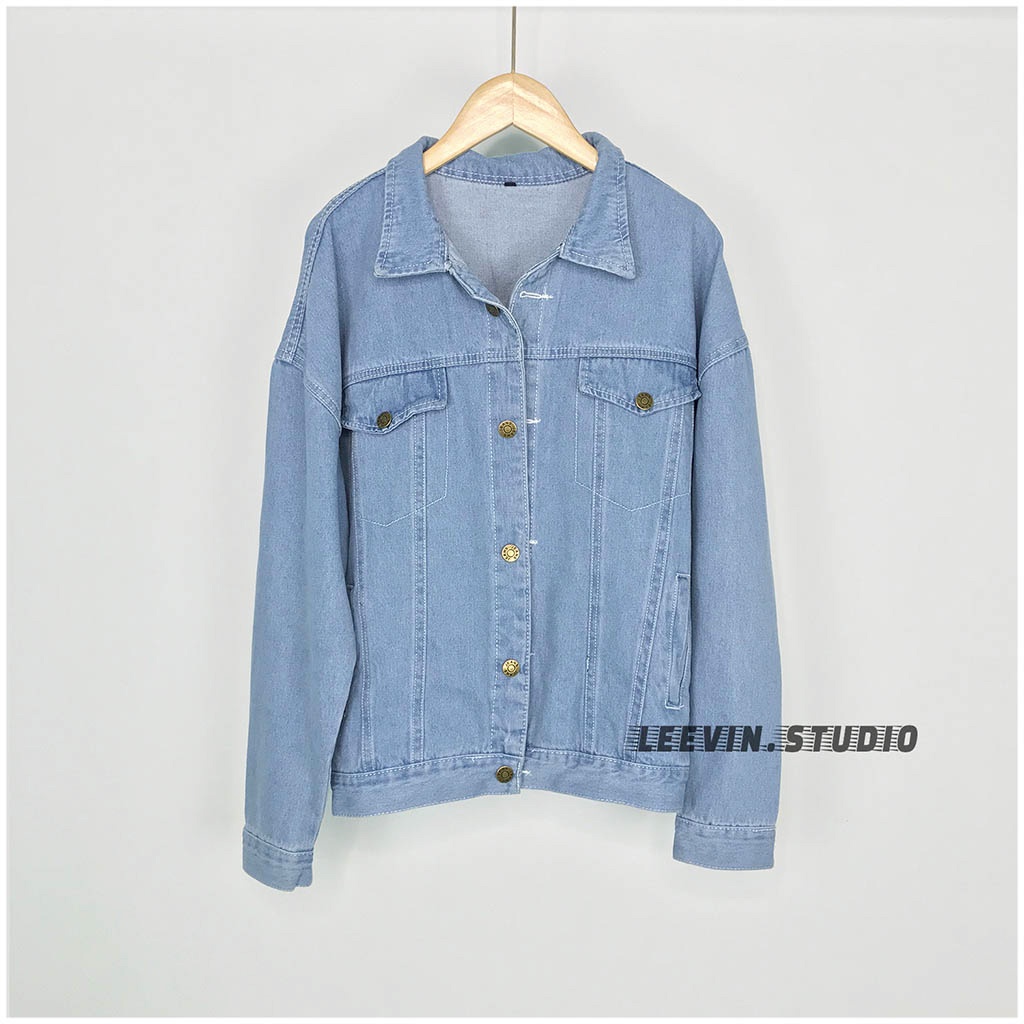 Áo Khoác Nữ Jean UNISEX Form Rộng Nam Nữ Màu Xanh và Đen - Áo khoác bò nữ form rộng suông Leevin Store