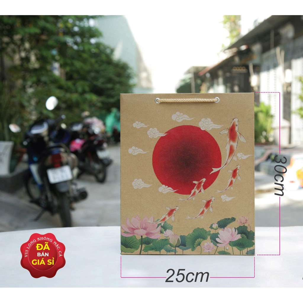 20 túi giấy Kraft Nhật (mẫu 1) túi đựng quà tết size 30x25x10cm | BigBuy360 - bigbuy360.vn