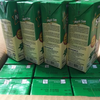 Combo 4 hộp sữa giấy ngôi sao hsd : 3/11/2021