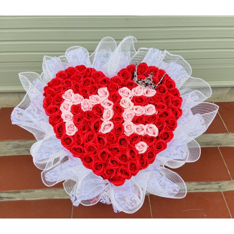 [Quà Sinh Nhật-Quà Tặng 20/10-8/3] bó hoa hồng sáp kết chữ theo yêu cầu 99 bông tặng kèm vương miệng và thiệp