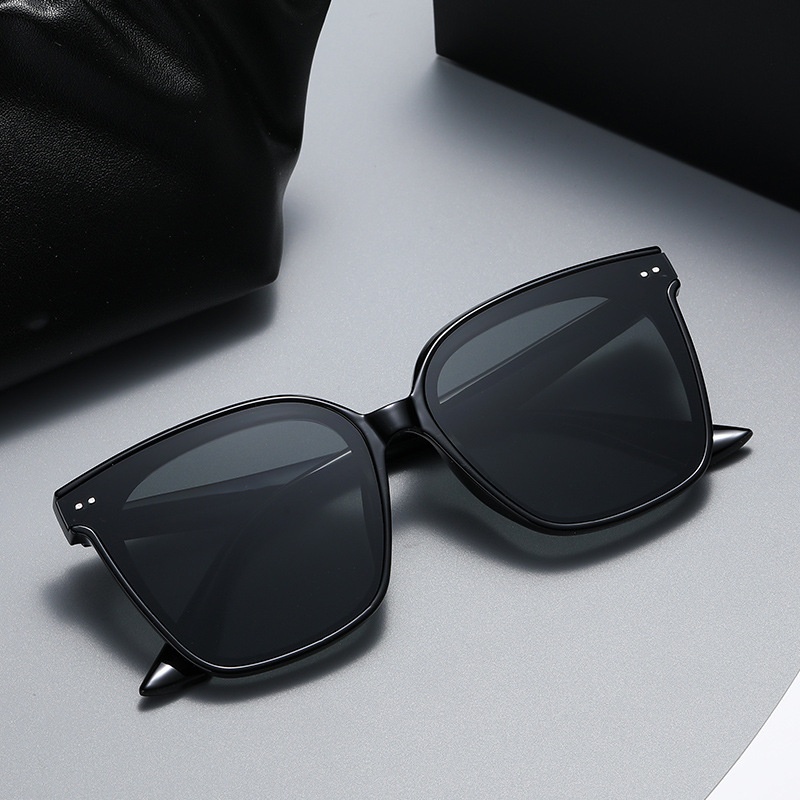 Kính mát gọng nhựa nhiều màu sắc sành điệu cho nữ