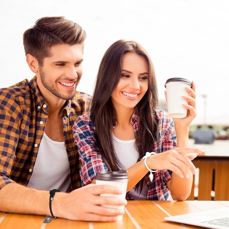 Set 2 Vòng Tay Dây Bện Mặt Kim Loại Hình Trái Tim Cho Cặp Đôi