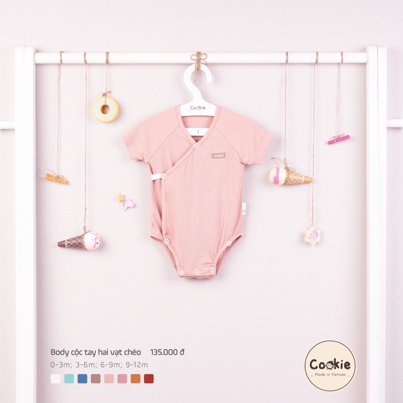 BODY cộc tay hai vạt chéo Cookie cho bé