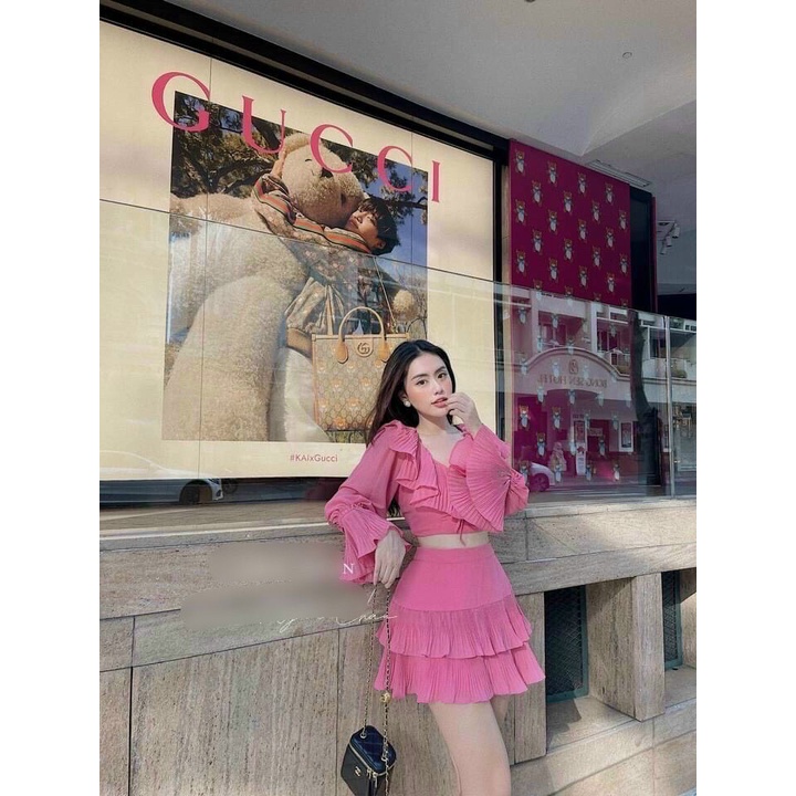 Sét bộ áo tay dài cổ chữ V mix chân váy xếp tầng phối bèo thời trang có thể diện nhiều kiểu cách xinh xắn