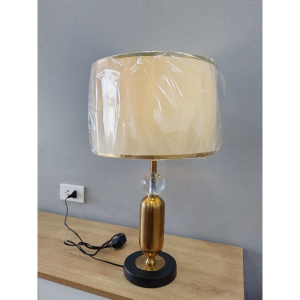 Đèn bàn  cao cấp, đèn táp gường phòng ngủ, đèn trang trí,  tặng kèm bóng led, BH 12T; Đèn bàn trang trí, đèn bàn decor