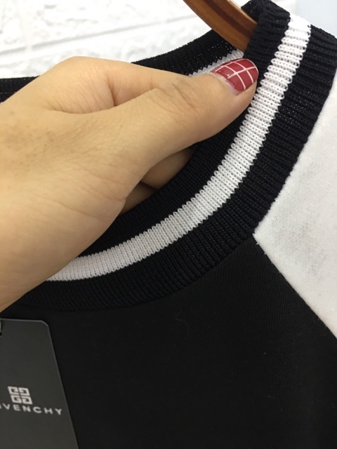 [ Mã FAMAYWA2 giảm 10K đơn 50K] Váy xuông phối tay sang chảnh đen | BigBuy360 - bigbuy360.vn