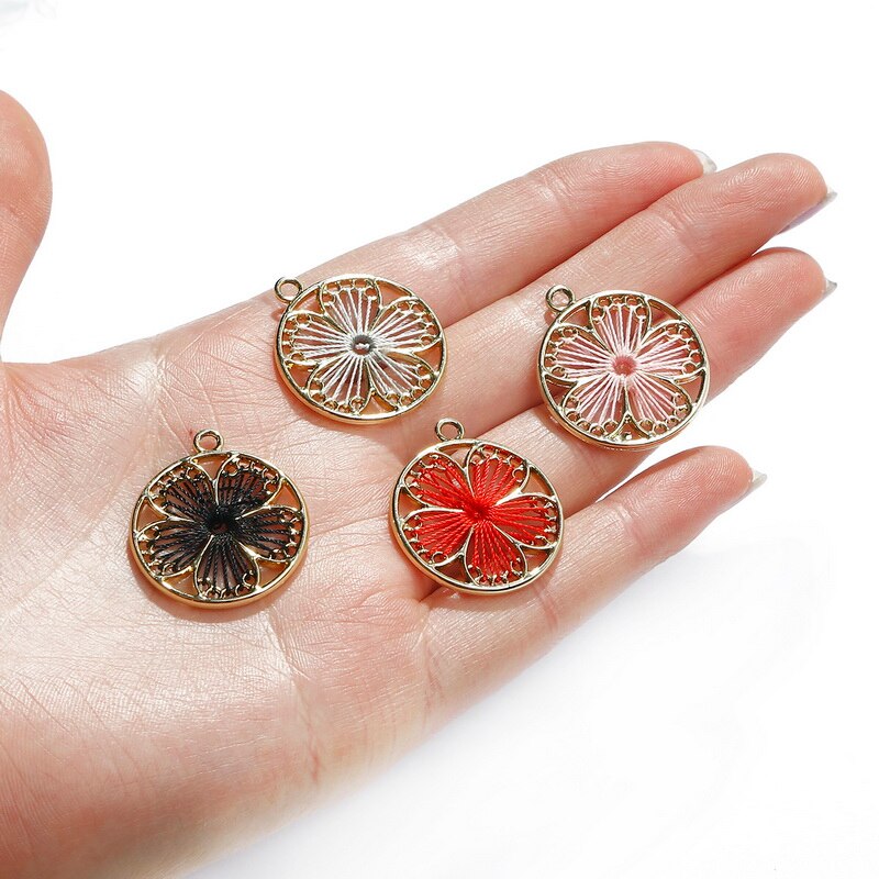 Bộ 2 mặt dây chuyền hình tròn họa tiết hoa lá tráng men dùng để làm đồ thủ công